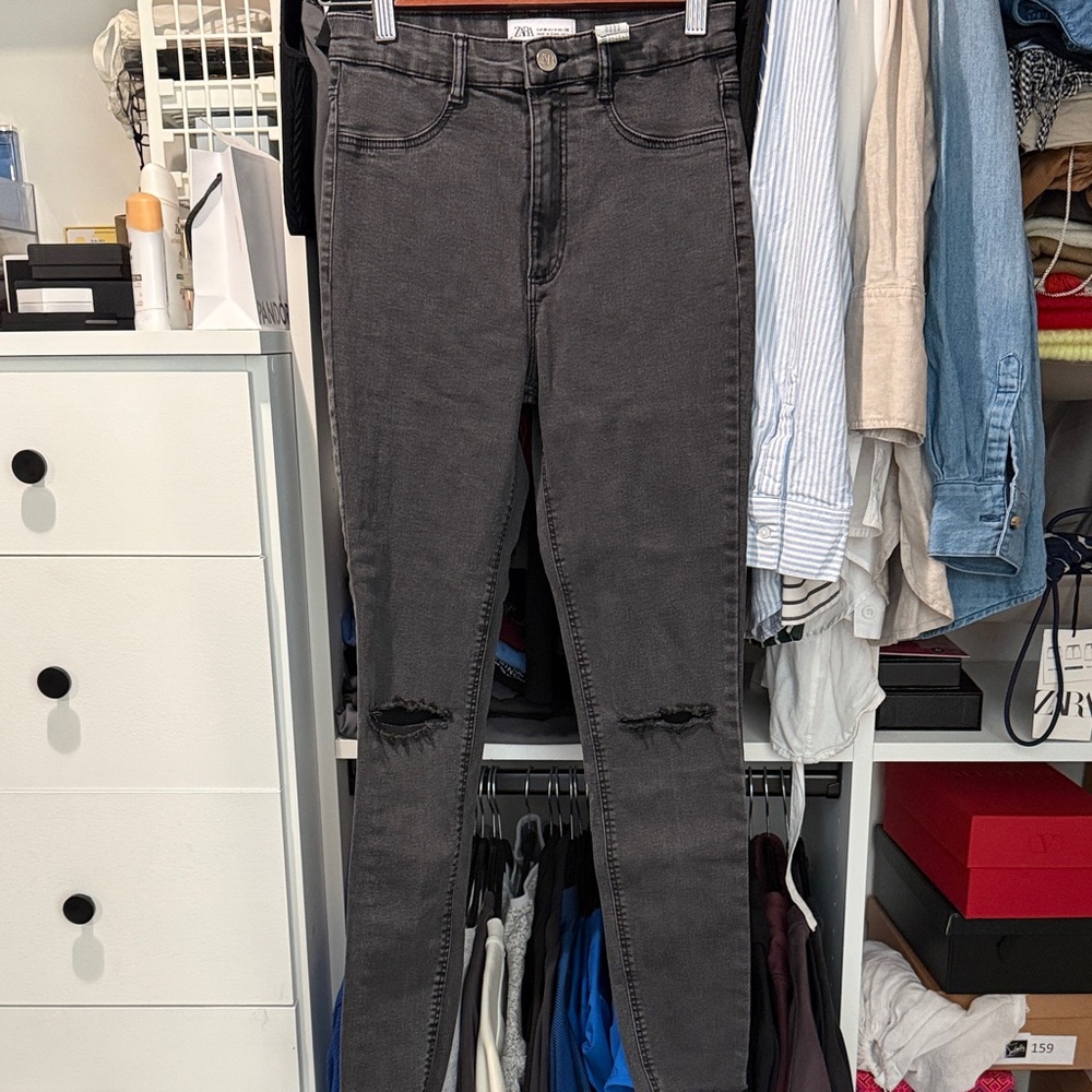 Zara Women's Charcoal Skinny Jeans